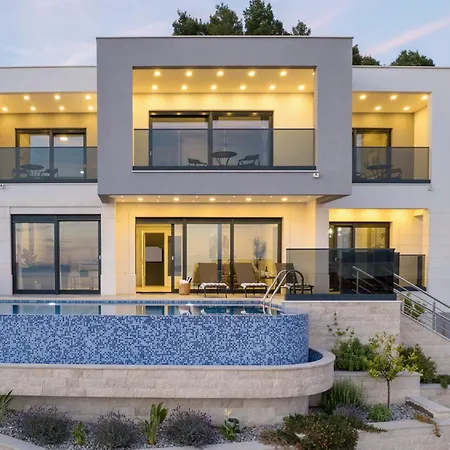 Villa Lux 55 Tučepi